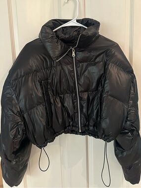 Urban Outfitters Black Cropped Puffer Jacket
